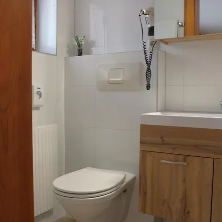 شقة Alpenfeder Heidi 2